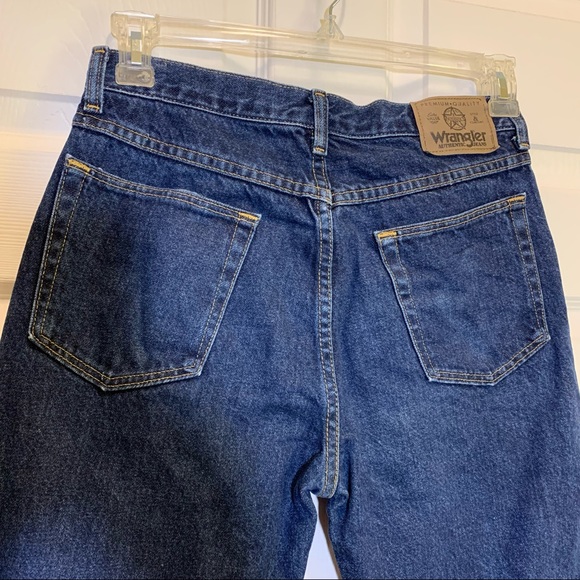 Vintage Wrangler Authentic Jeans Size 31W x 32L - Picture 6 of 8